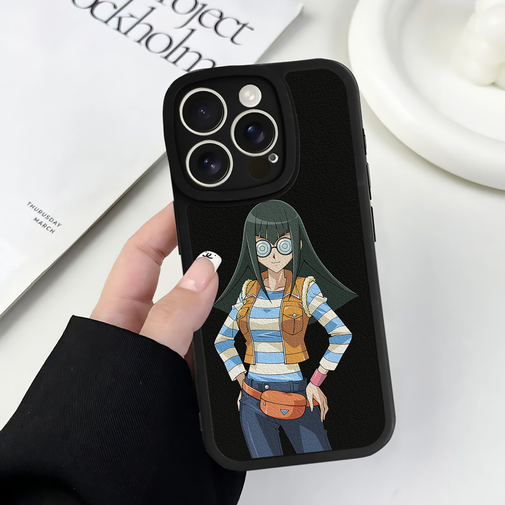 （画像用） 遊☆戯☆王 Yu-Gi-Oh! 【iPhone 16シリーズ対応】シリコンスマホケース（レザー調） 材質：シリコン